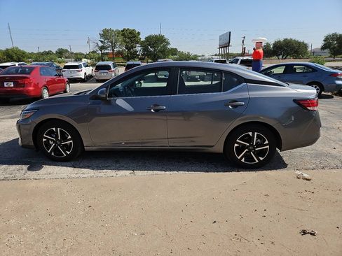 Used 2024 Nissan Sentra SV FWD image 6