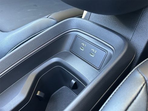 New 2026 Nissan Leaf Platinum+ w/ Cargo Package (Platinum+) image 33