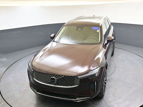 New 2026 Volvo XC90 B6 Plus w/ Protection Package Premier image 47