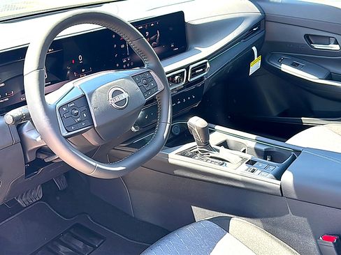 New 2026 Nissan Sentra SV w/ SV Convenience Package image 9