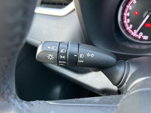 Used 2024 Toyota RAV4 XLE Premium FWD image 21