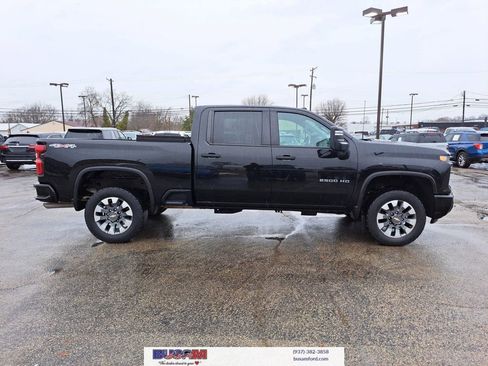 Used 2024 Chevrolet Silverado 2500 Custom w/ Custom Value Package image 25