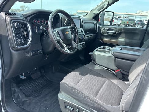 Used 2022 Chevrolet Silverado 2500 LT w/ Convenience Package image 7