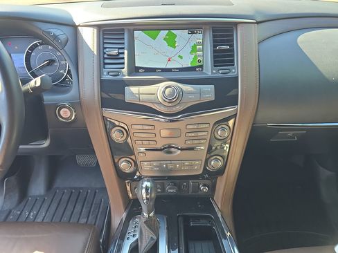 Used 2020 Nissan Armada Platinum w/ Platinum Reserve Package AWD/4WD image 20