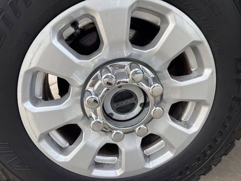 Used 2024 Ford F250 XLT image 34