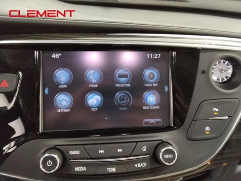 Used 2020 Buick Envision Essence image 23