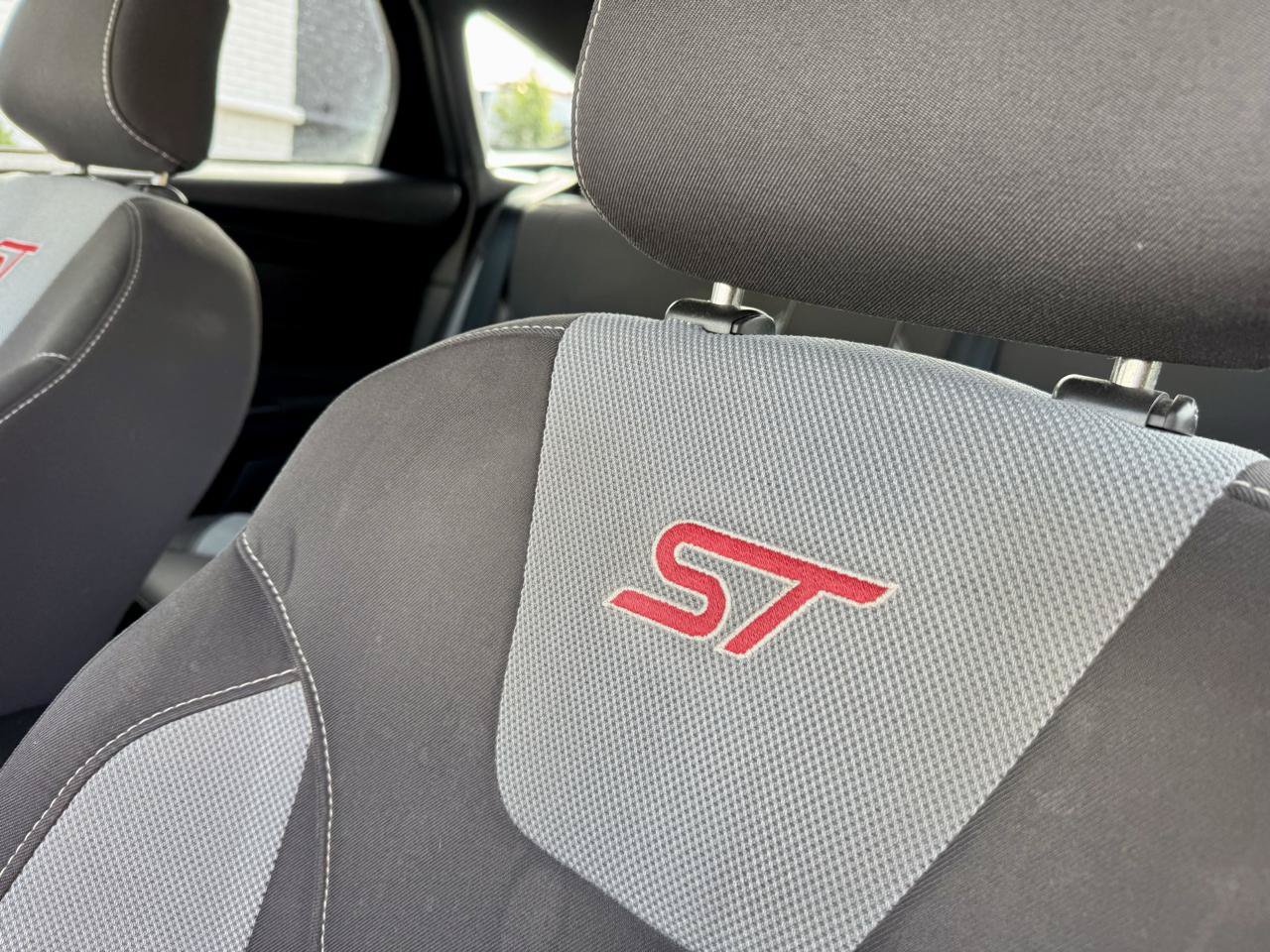 Used 2015 Ford Focus ST FWD image 13