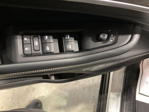 Used 2022 Jeep Grand Cherokee L Limited image 26