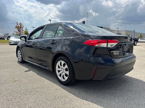 Used 2025 Toyota Corolla LE FWD image 4