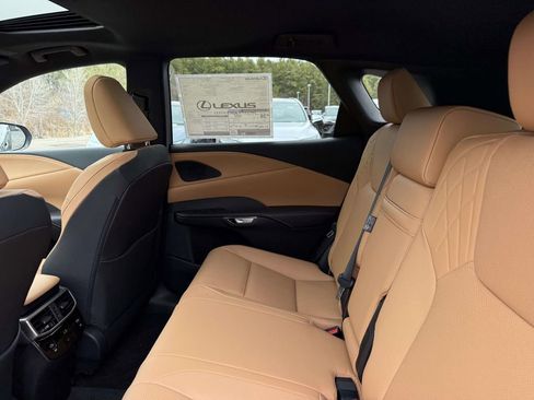 Used 2026 Lexus RX 350h image 13