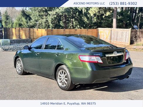 Used 2011 Toyota Camry Hybrid image 3