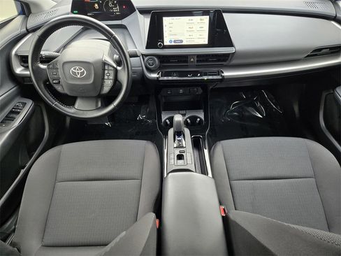Used 2024 Toyota Prius LE image 12