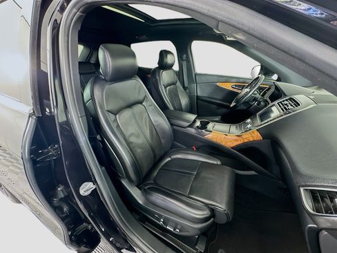 Used 2020 Lincoln Nautilus Reserve w/ Equipment Group 201A FWD image 33