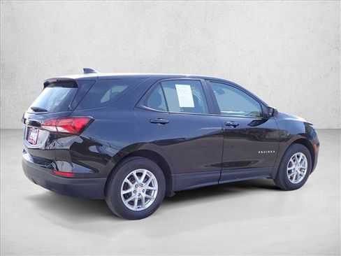 Used 2024 Chevrolet Equinox LS FWD image 4