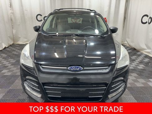 Used 2016 Ford Escape SE w/ Equipment Group 201A image 2