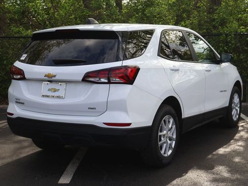 Used 2024 Chevrolet Equinox LS w/ LS Convenience Package image 10