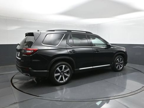 Used 2025 Honda Pilot Elite image 15
