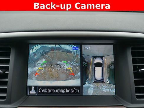 Used 2019 Nissan Pathfinder Platinum image 8