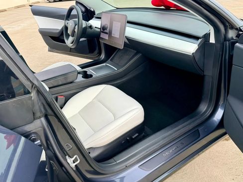 Used 2021 Tesla Model 3 Long Range AWD/4WD image 26