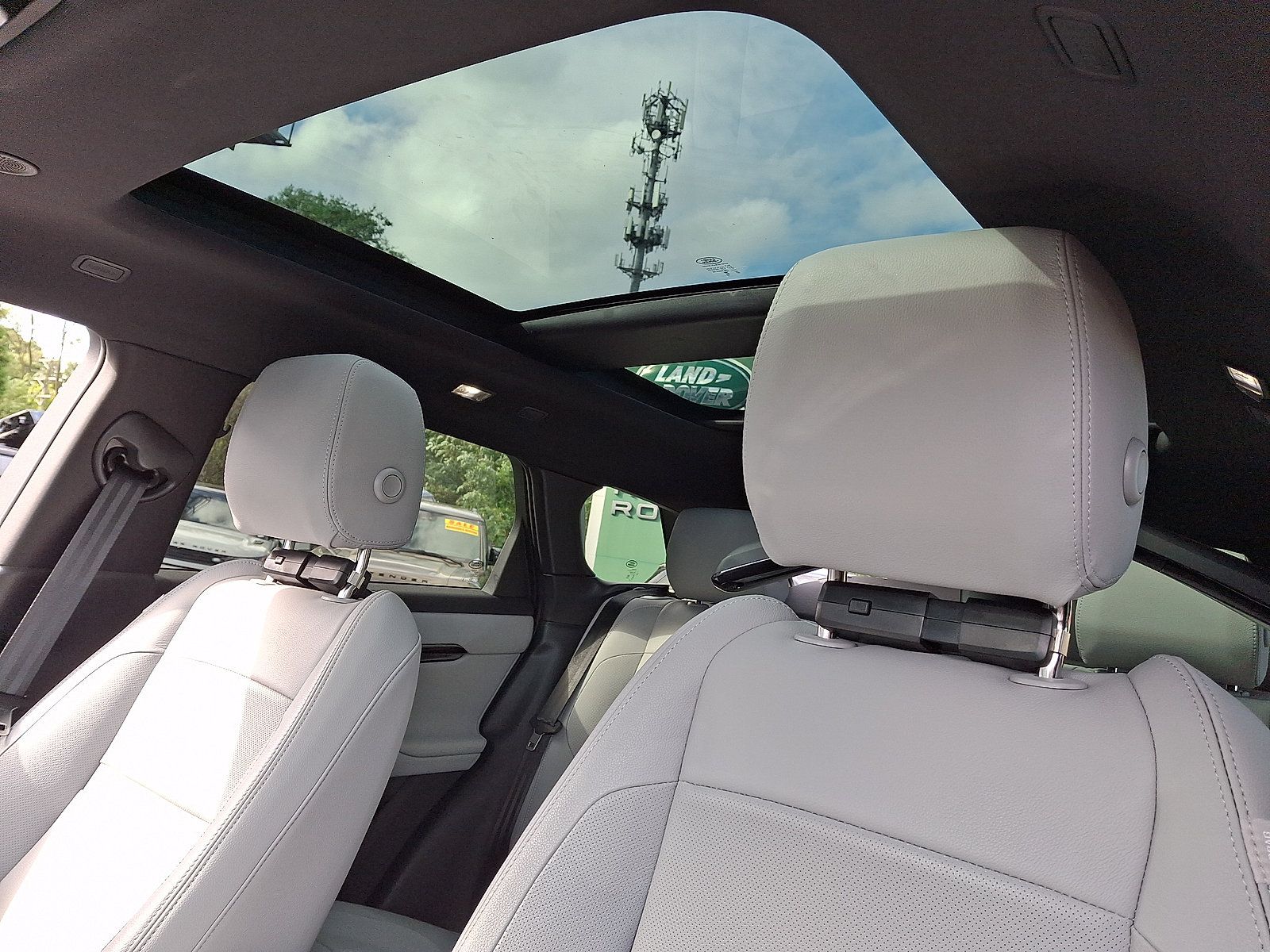 Certified 2026 Land Rover Range Rover Evoque S AWD/4WD image 18