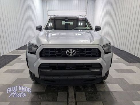 Used 2025 Toyota 4Runner TRD Off-Road AWD/4WD image 6