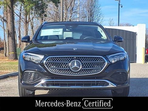 Used 2025 Mercedes-Benz E 450 4MATIC All-Terrain Wagon image 2