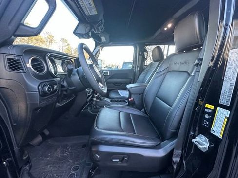 Used 2024 Jeep Wrangler Sahara image 23