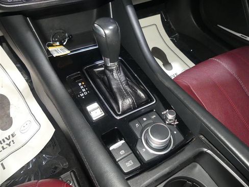 Used 2021 MAZDA MAZDA6 Carbon Edition FWD image 35