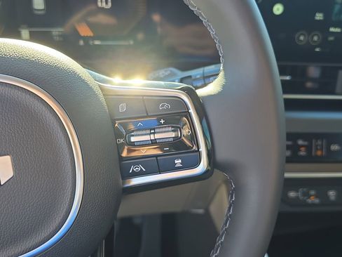 New 2026 Kia Carnival FWD image 31