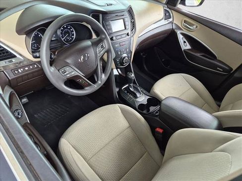 Used 2017 Hyundai Santa Fe Sport FWD image 9