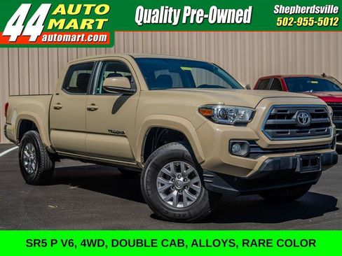 Used 2017 Toyota Tacoma SR5 w/ Tow Package AWD/4WD image 1