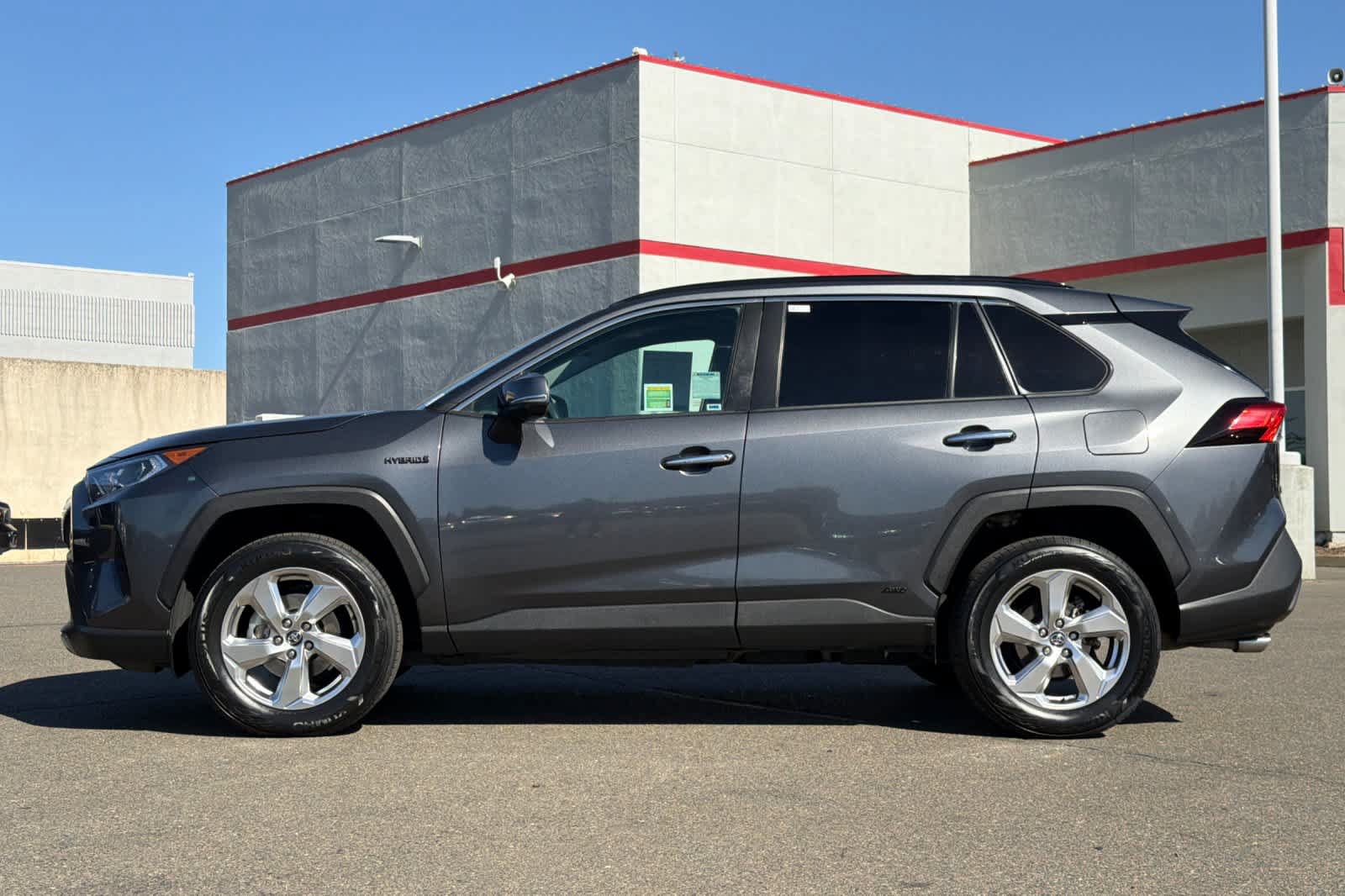 Used 2021 Toyota RAV4 Limited AWD/4WD image 9