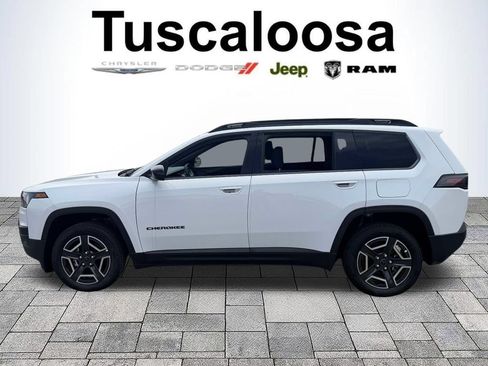New 2026 Jeep Cherokee Laredo AWD/4WD image 4