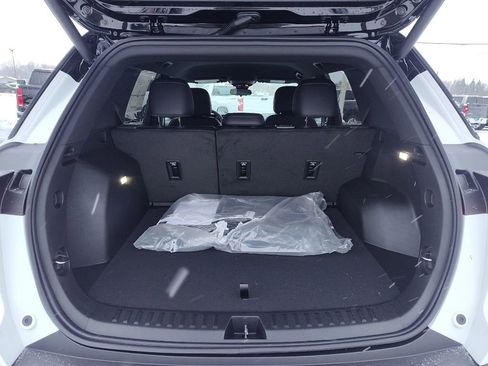 New 2026 Chevrolet Equinox LT w/ Convenience Package II image 12