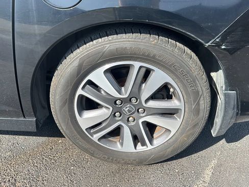 Used 2014 Honda Odyssey Touring image 19