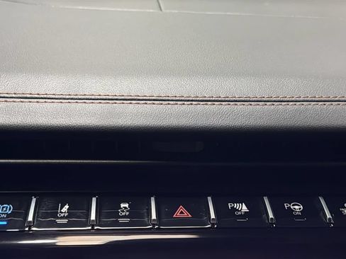 Used 2022 Jeep Grand Cherokee Summit w/ Advanced Protech Group IV AWD/4WD image 35