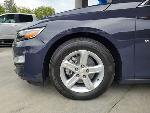 New 2025 Chevrolet Malibu LS image 31