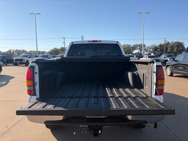 Used 2007 GMC Sierra 2500 SLT w/ Heavy-Duty Power Package RWD image 5