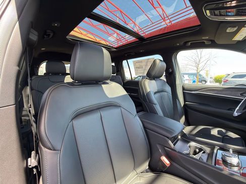 New 2026 Jeep Grand Cherokee L Limited AWD/4WD image 39