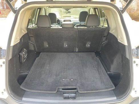 Certified 2023 Nissan Rogue SV w/ SV Premium Package image 16