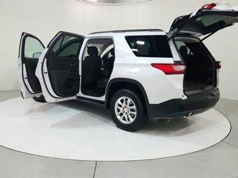 Used 2019 Chevrolet Traverse LT image 30