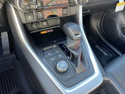 Certified 2025 Toyota RAV4 XSE image 29