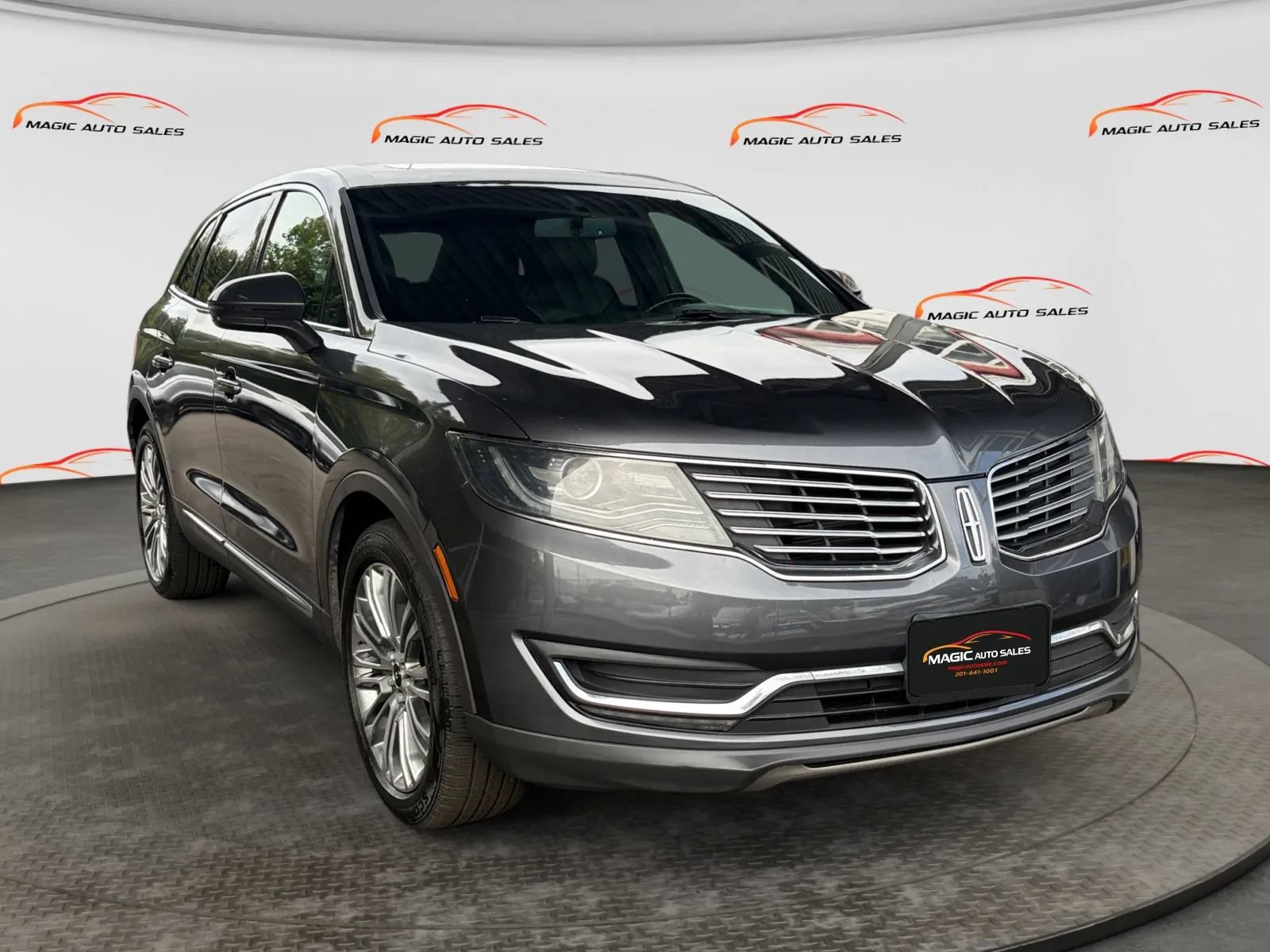 Used 2018 Lincoln MKX Reserve AWD/4WD image 5