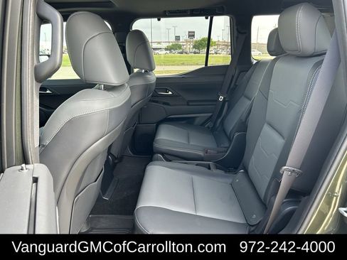 Used 2025 Lexus GX 550 w/ Accessory Package (2T) image 29