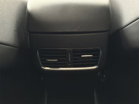 Used 2018 MAZDA CX-5 Touring image 17