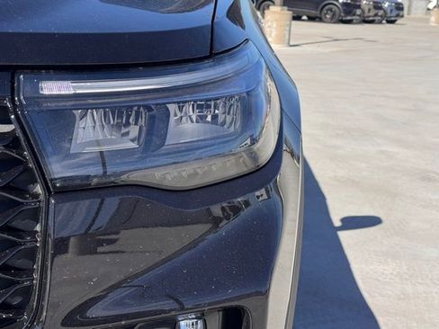 New 2026 Ford Explorer ST-Line image 8