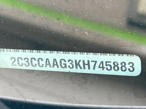 Used 2019 Chrysler 300 Touring w/ Sport Appearance Package image 29