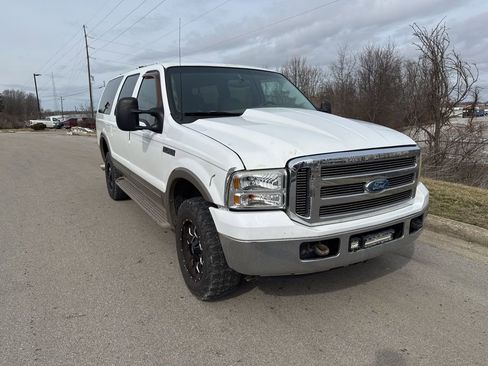Used 2000 Ford Excursion Limited image 2