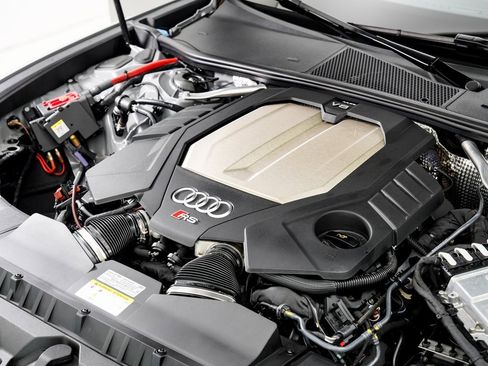 Used 2023 Audi RS 6 image 27