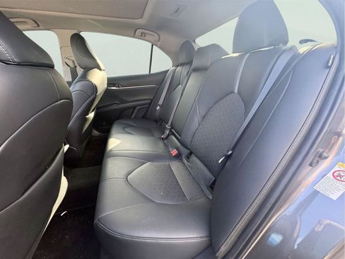 Used 2019 Toyota Camry XSE FWD image 10